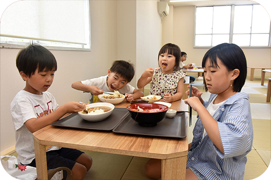 EATING 新鮮な食材を使用した絶品料理！